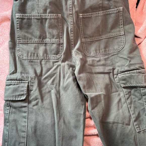 Bershka Men's Olive Cargo Jeans - Picture 2 of 6